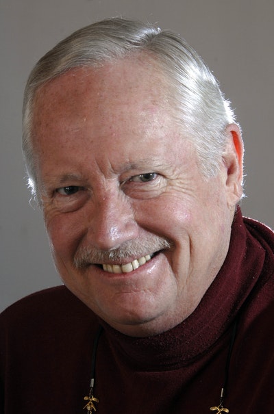 Robert Macklin